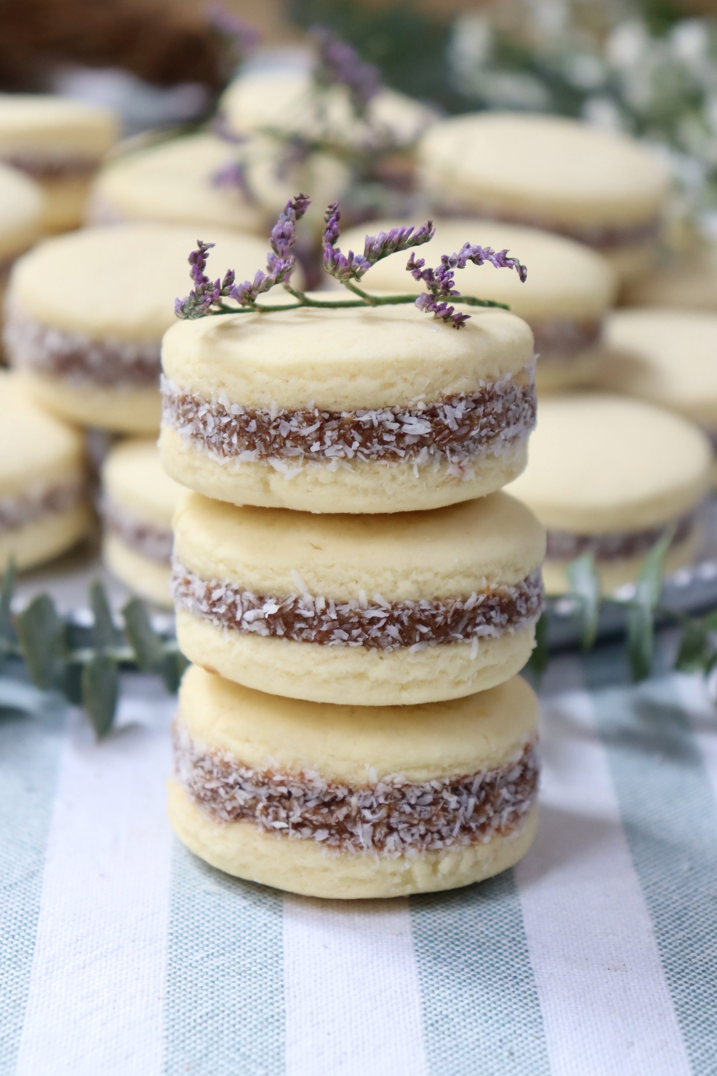 romisbakes recipe argentine cornstarch alfajores