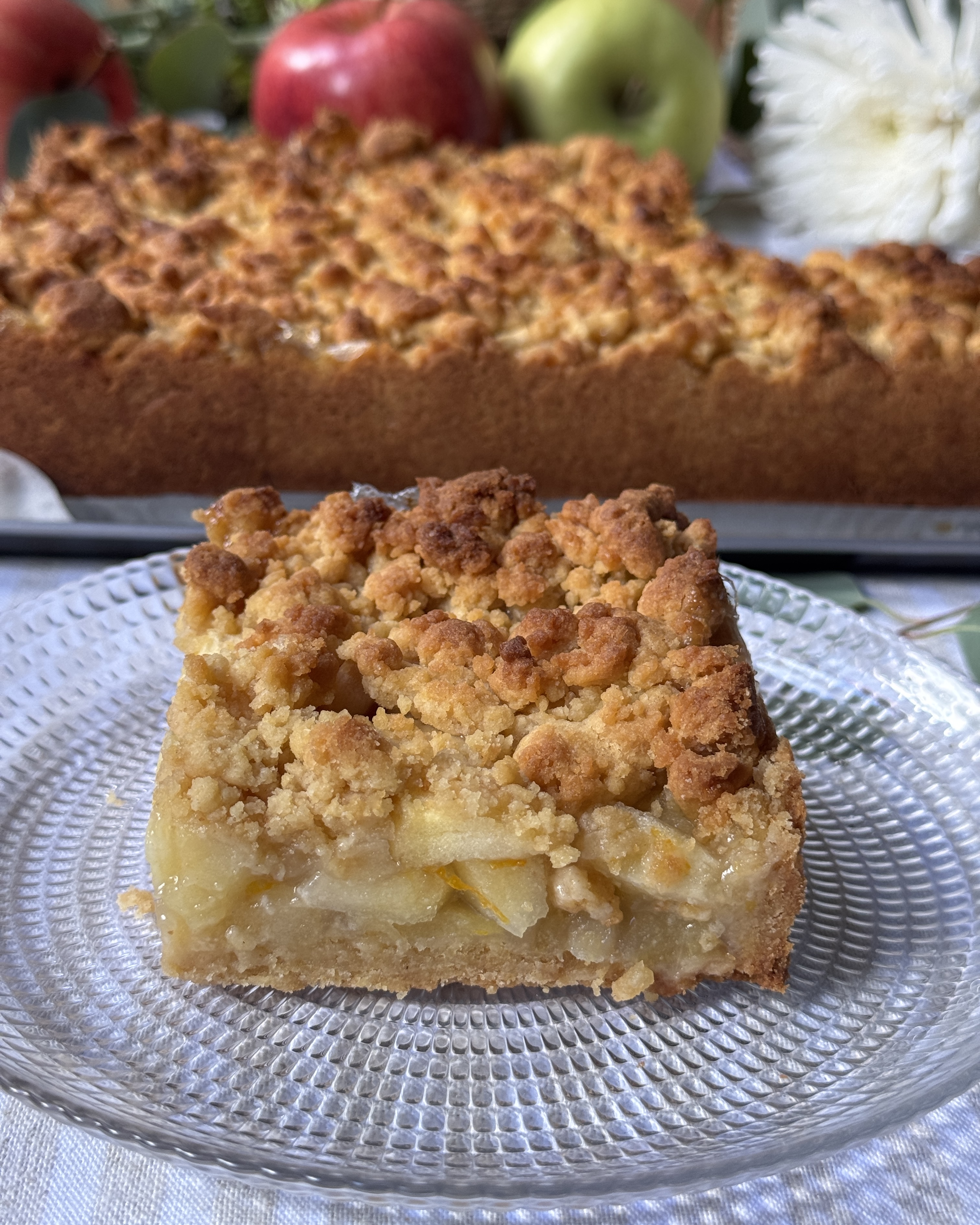 romisbakes recipe Apple crumble