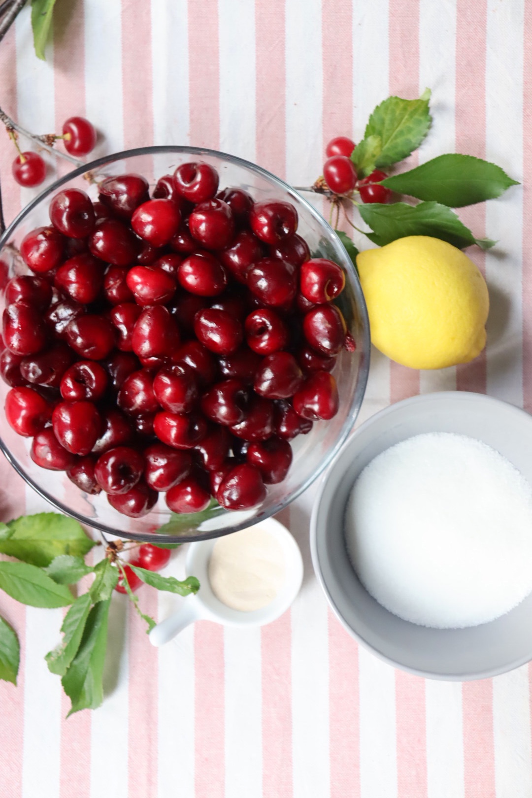 romisbakes recipe cherry pie