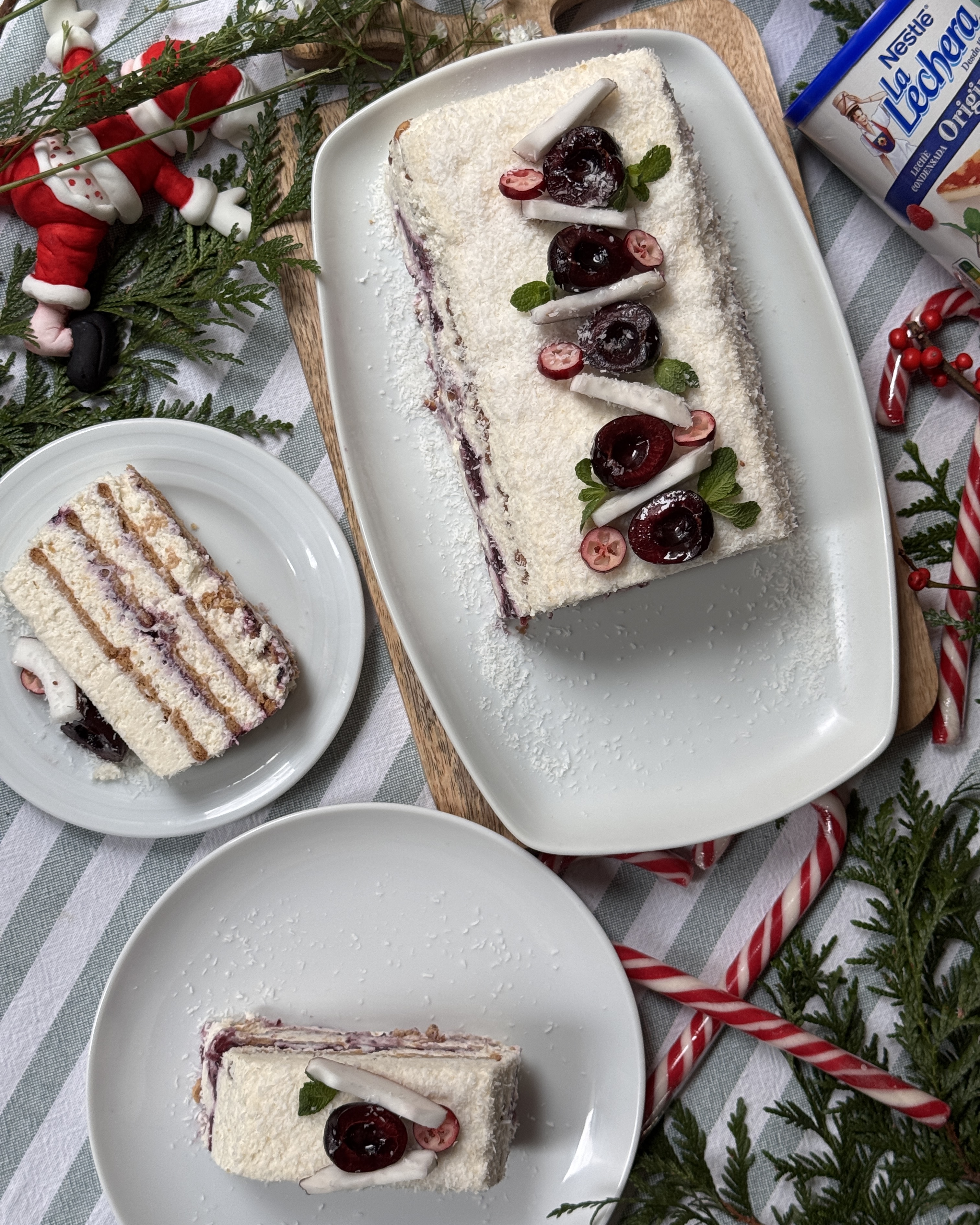 romisbakes recipe Cookie, coconut, condensed milk and red fruits cake