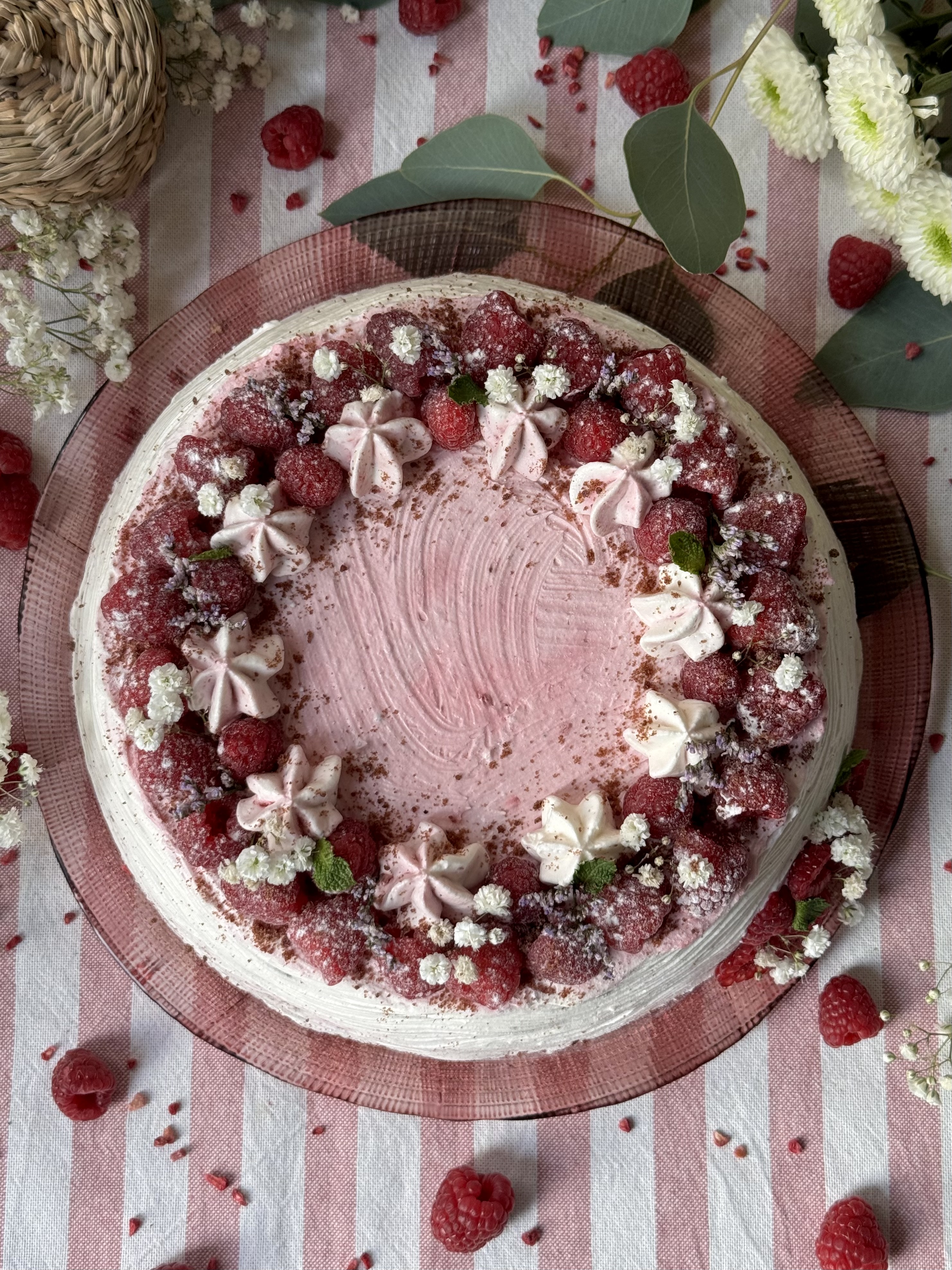 romisbakes recipe Cookie and raspberry cake