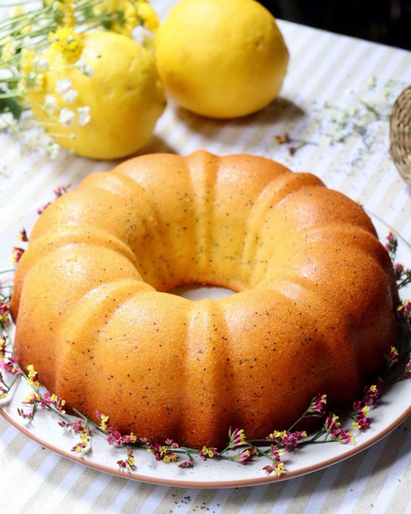 romisbakes recipe lemon, ricotta & poppy seed cake