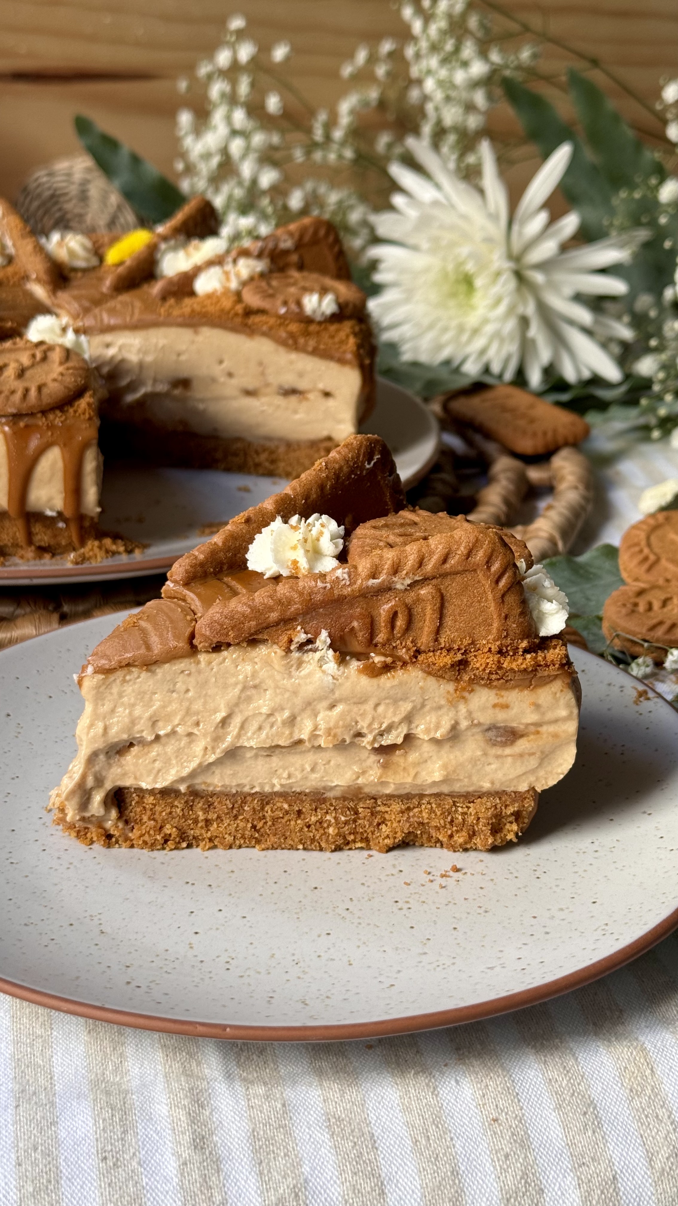 romisbakes recipe lotus cheesecake