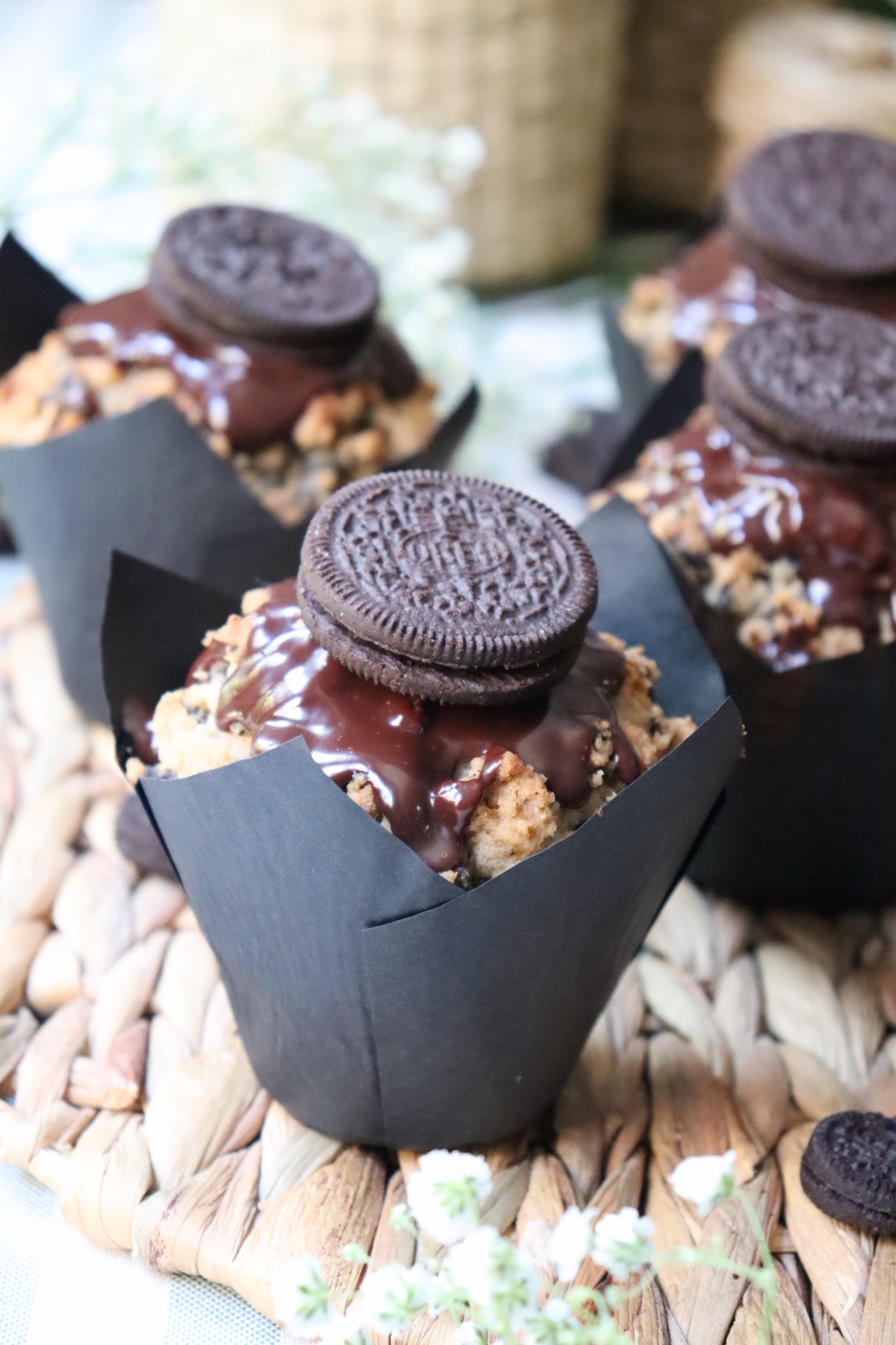 romisbakes recipe oreo chocolate muffins