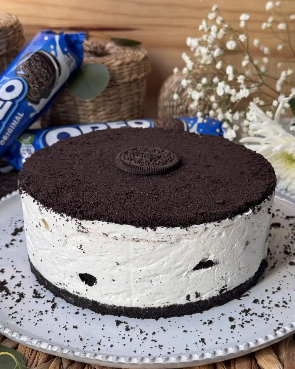 romisbakes recipe Oreo yogurt cake