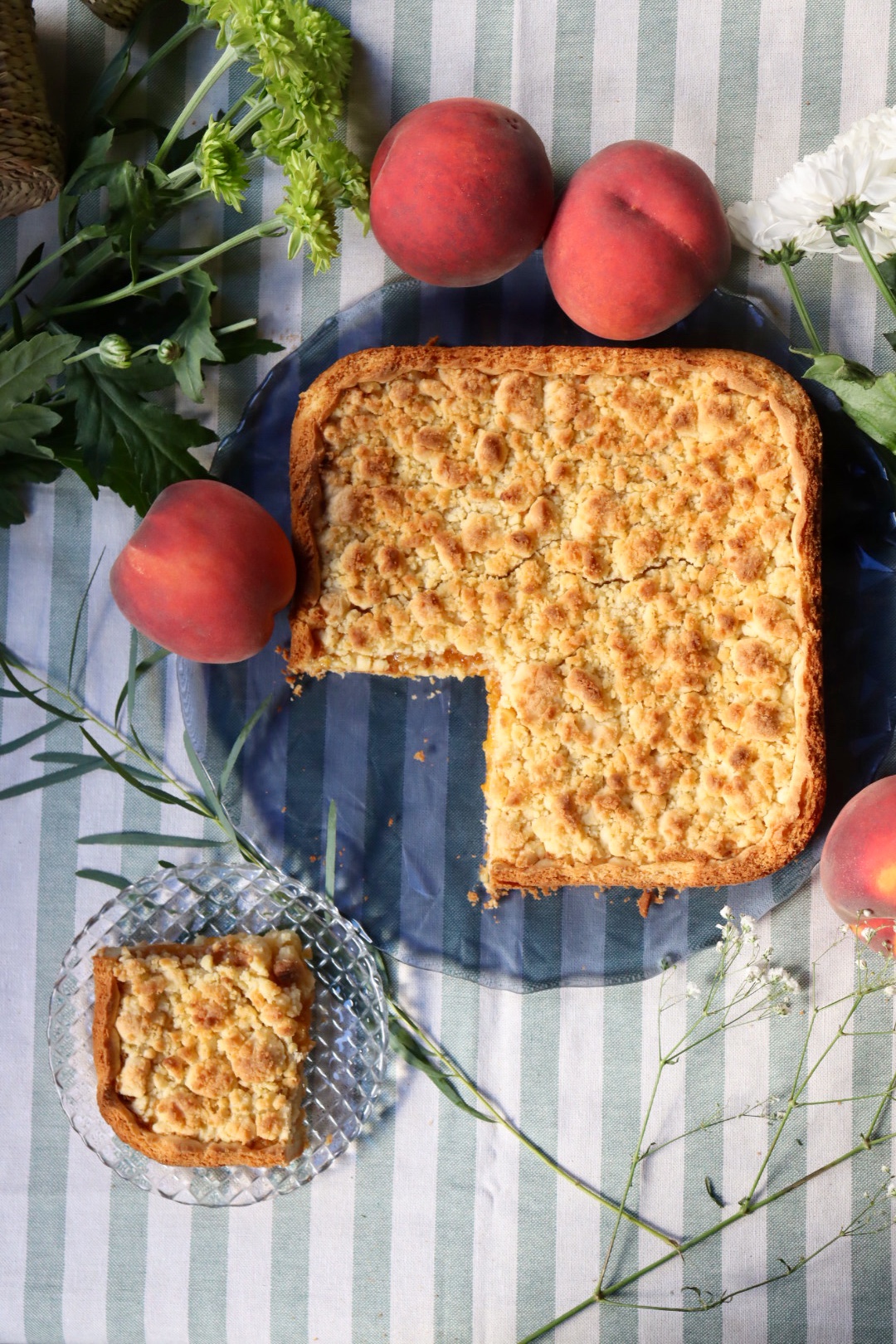 romisbakes recipe red peach crumble