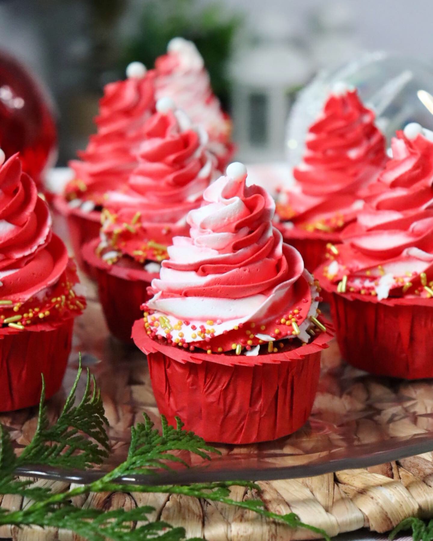 romisbakes recipe red velvet cupcakes