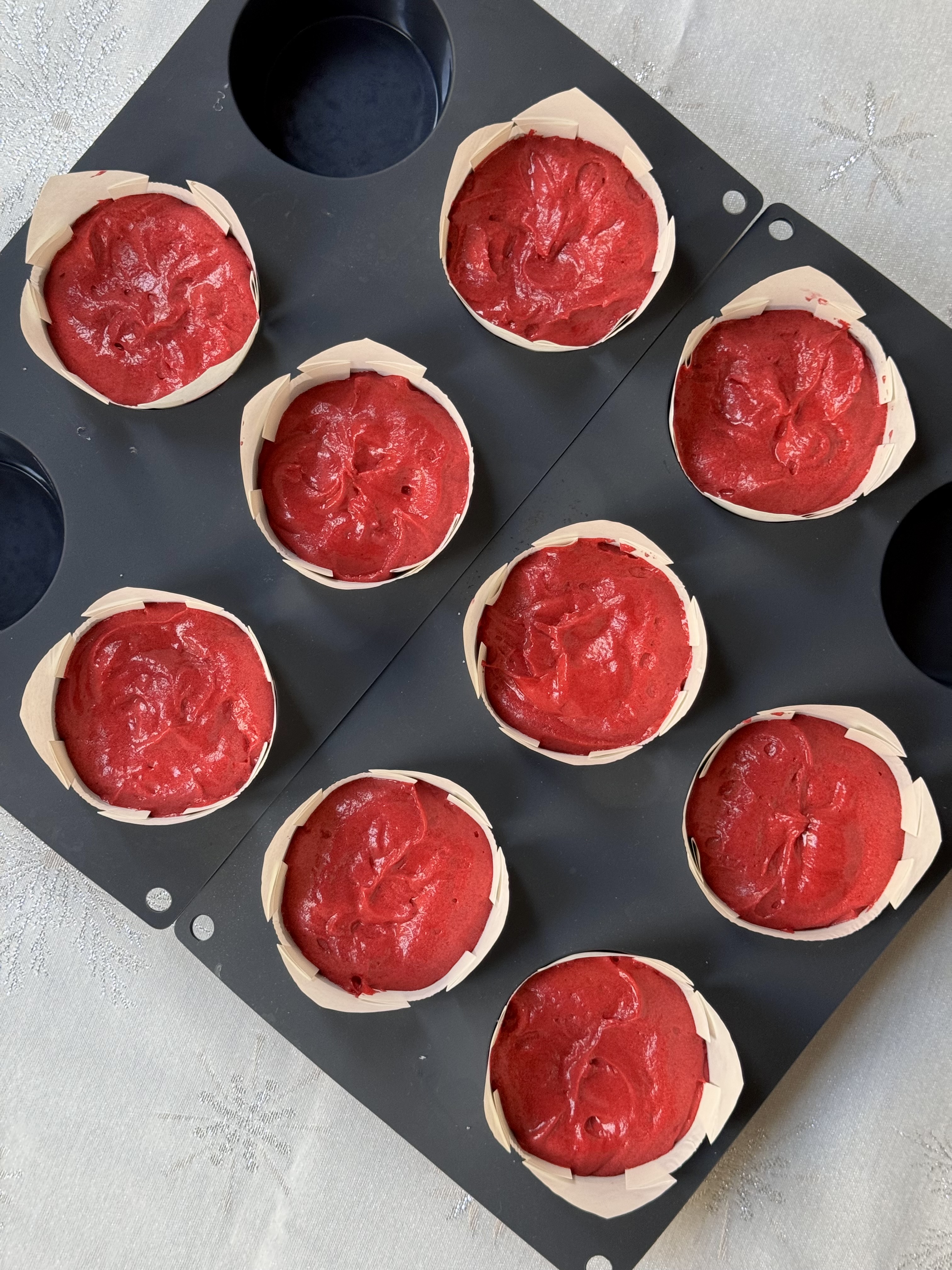 romisbakes recipe Red velvet muffins