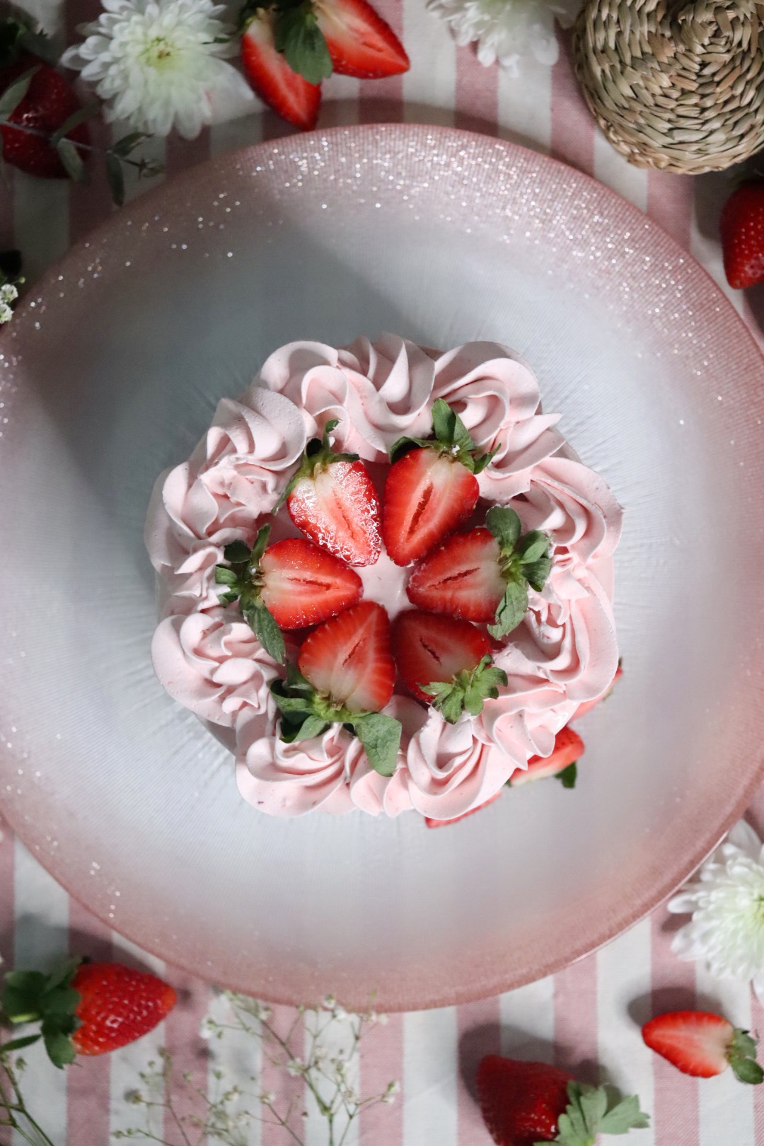 romisbakes recipe lactose free vanilla and strawberry cake