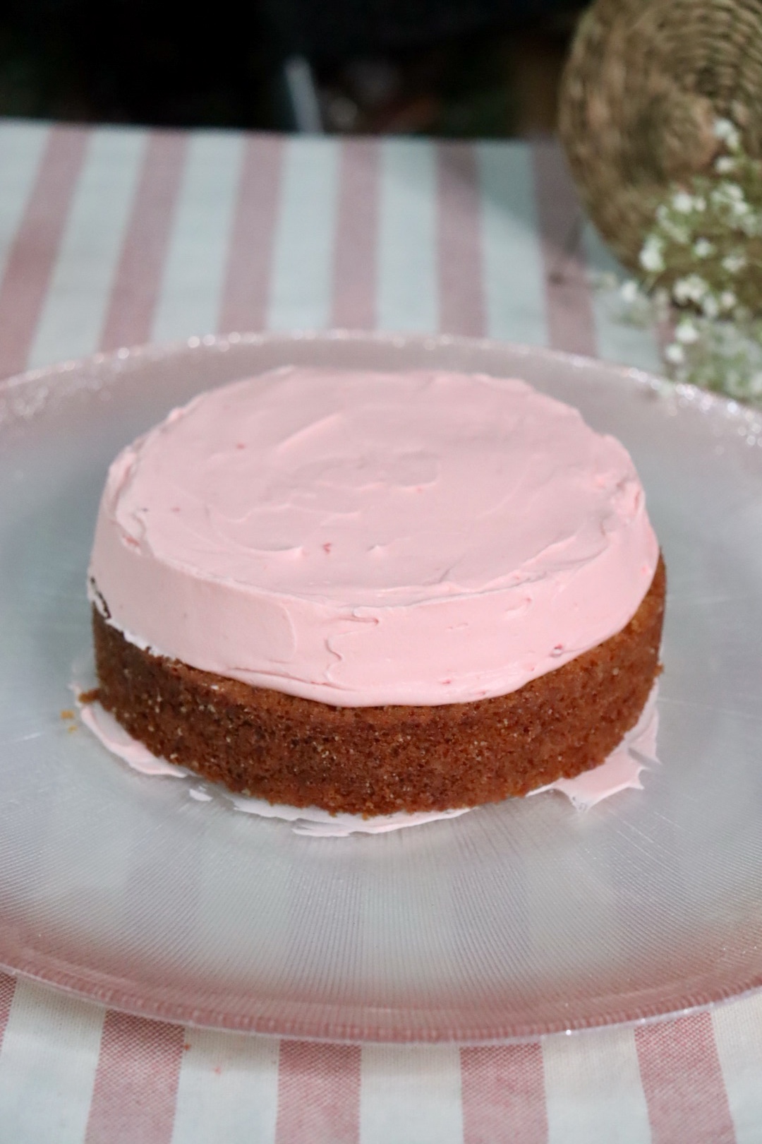 romisbakes recipe lactose free vanilla and strawberry cake